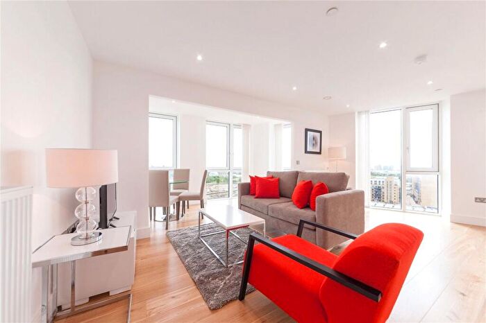 2 Bedroom Flat To Rent In High Street, Stratford, E15