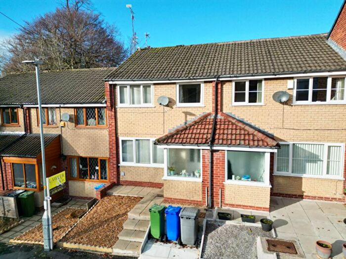 3 Bedroom Terraced House For Sale In Brookside Close, Hyde, SK14