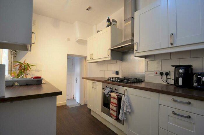 3 Bedroom Terraced House To Rent In / Academic Year Double Bedroom House, Bathrooms, Manilla Road, Selly Oak, Free Ultrafast M Broadband, B29