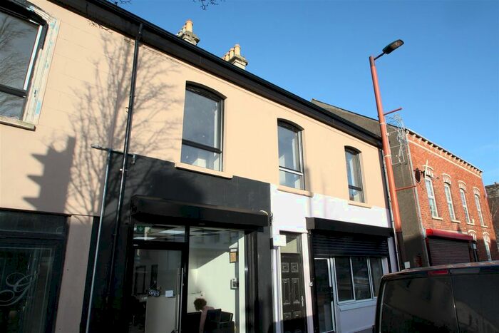 3 Bedroom Flat To Rent In Main Street, Ballynahinch, BT24