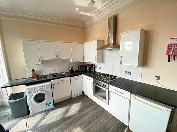 5 Bedroom Flat To Rent In Bruntsfield Place, Bruntsfield, Edinburgh, EH10