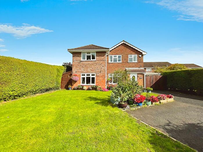 5 Bedroom Detached House For Sale In Millers Drive, North Common, Bristol, South Gloucestershire, BS30