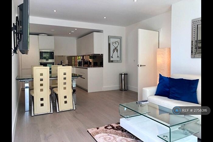 1 Bedroom Flat To Rent In Claremont House, London, SE16