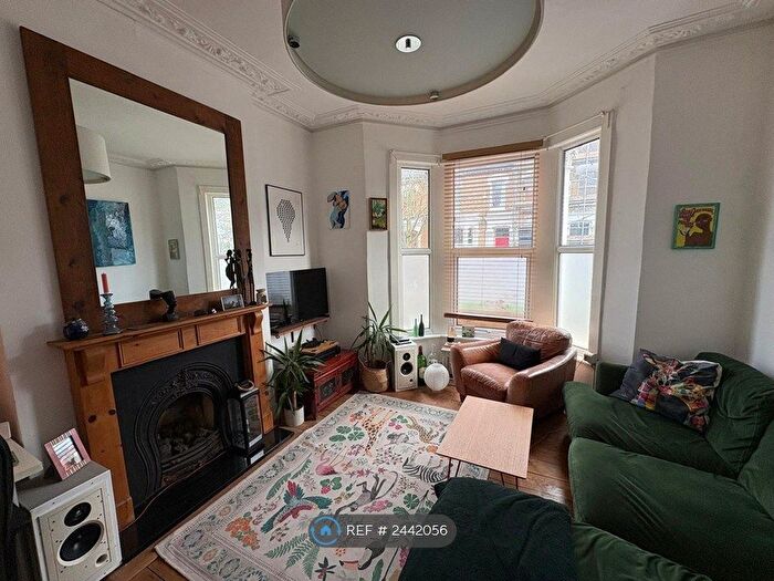 1 Bedroom Flat To Rent In London, London, SW2