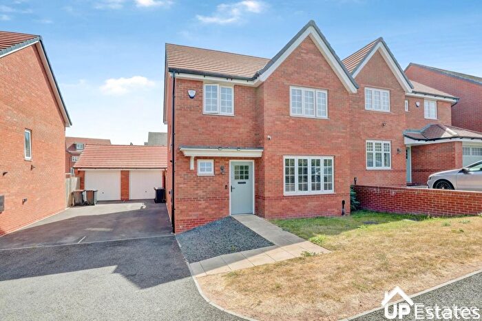 4 Bedroom Detached House For Sale In Broadbent Close, Coventry, CV7