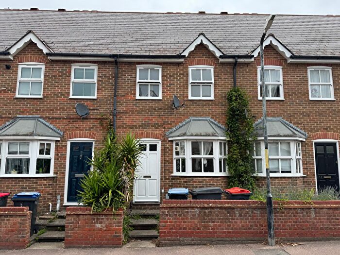3 Bedroom Terraced House To Rent In Gordon Road, Canterbury, CT1