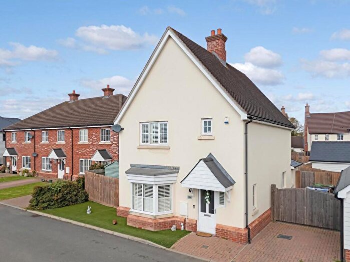 3 Bedroom Detached House For Sale In Owers Place, High Roding, Dunmow, Essex, CM6