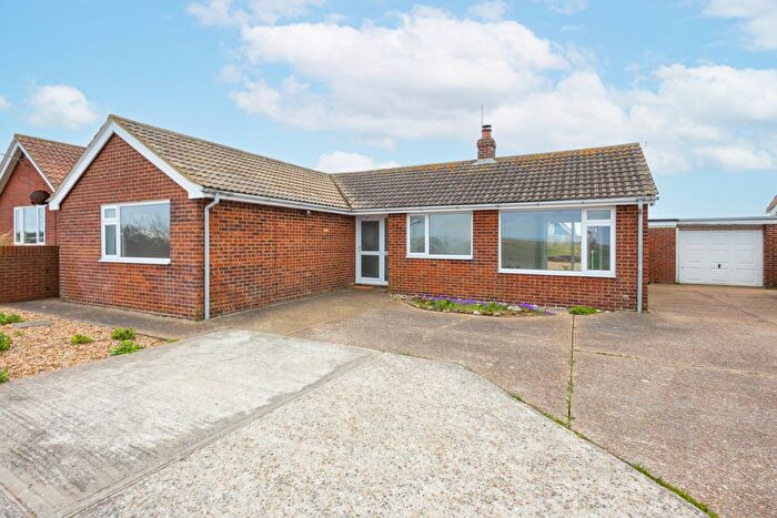 3 Bedroom Bungalow For Sale In Coast Drive, Lydd-On-Sea, TN29