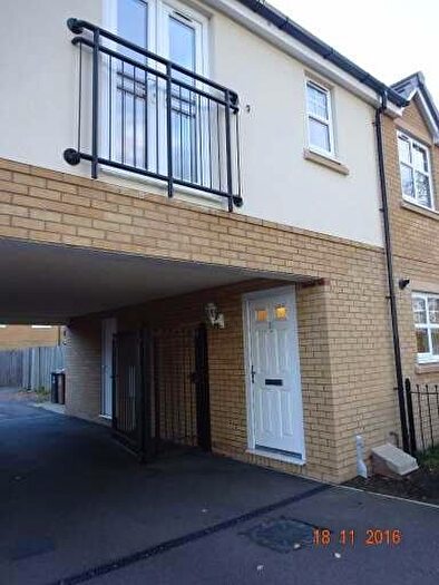 2 Bedroom Flat To Rent In Redgrave Drive, NN18