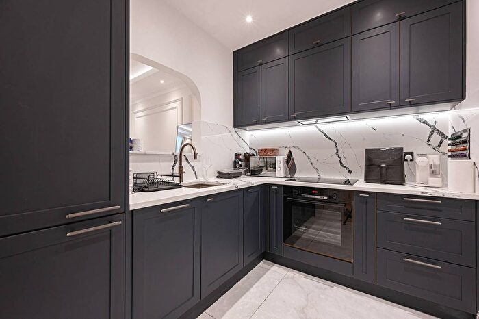 1 Bedroom Flat To Rent In Cornwall Gardens, South Kensington, London, SW7