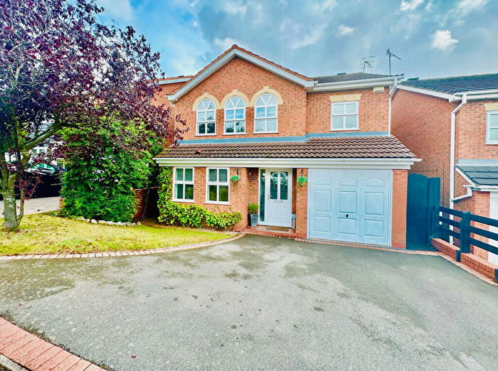 4 Bedroom Detached House For Sale In Shipton Close, Milking Bank, Dudley, DY1