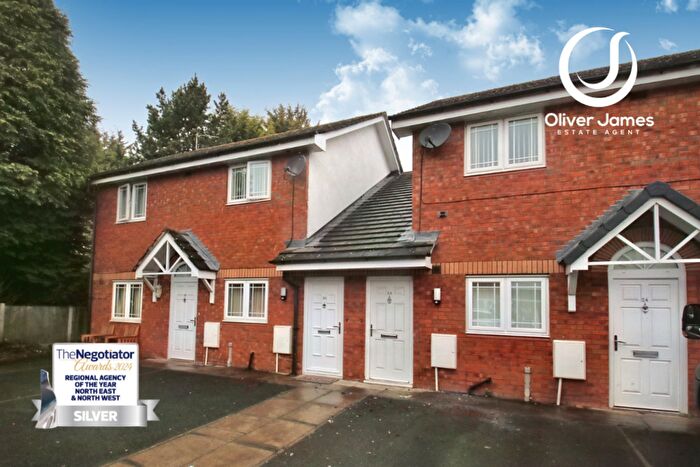 2 Bedroom Flat For Sale In Apple Blossom Grove, Cadishead, M44