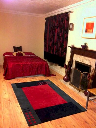 1 Bedroom Studio To Rent In Ashley Drive, Osterley, Isleworth, TW7