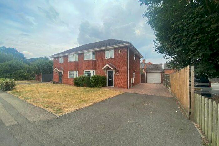 3 Bedroom Property To Rent In Malcolm Drive, Northampton, NN5