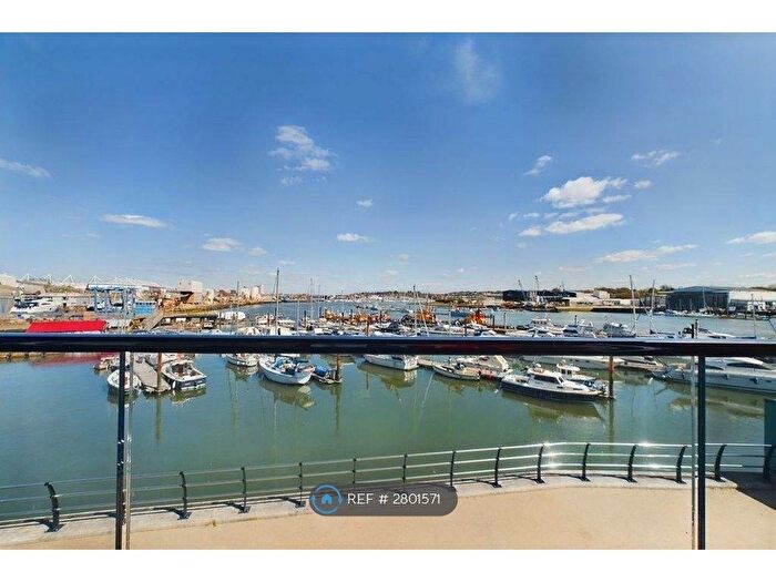 2 Bedroom Flat To Rent In Thomas Blake Avenue, Southampton, SO14