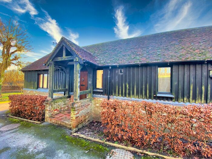 1 Bedroom Barn Conversion To Rent In East Hoathly, Lewes, BN8