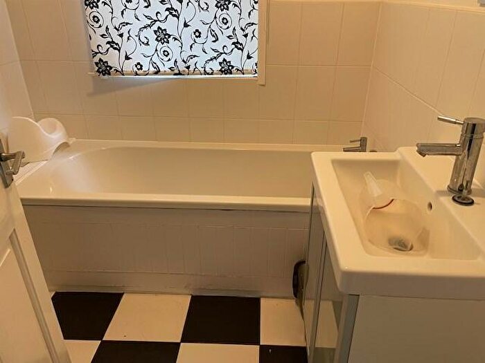 6 Bedroom Terraced House To Rent In Stepping Lane, Derby, DE1