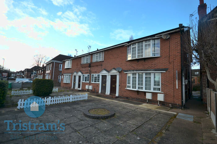 2 Bedroom Ground Flat To Rent In Bayard Court, Wollaton Road, Nottingham, NG8