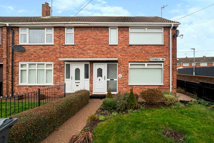 2 Bedroom End Of Terrace House To Rent In Stromness Way, Hull, East Yorkshire, HU8