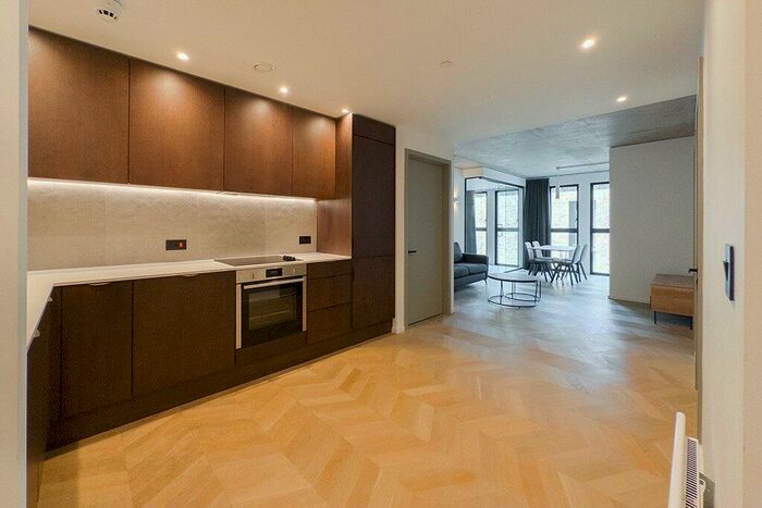 2 Bedroom Apartment To Rent In A Spinners Way, Manchester, M15