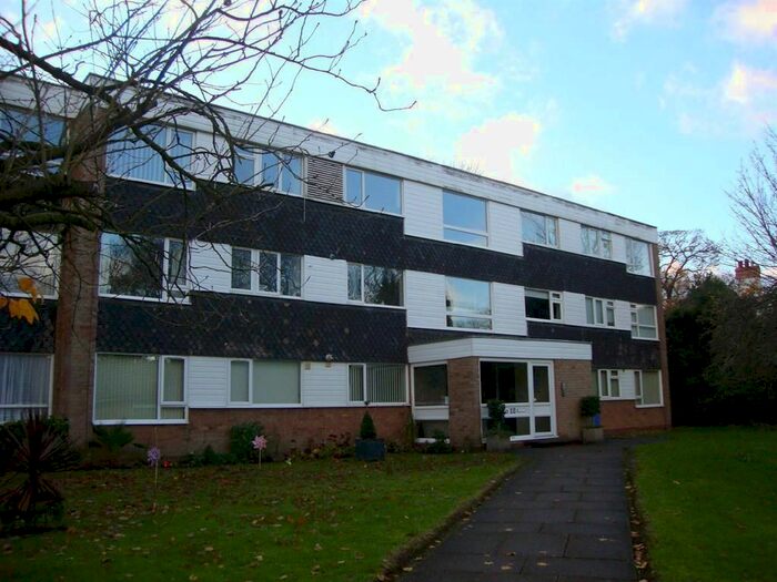 2 Bedroom Flat To Rent In Chadley Close, Solihull, West Midlands, B91