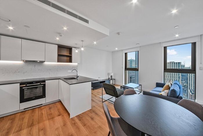 1 Bedroom Apartment To Rent In One Thames Quay, Marsh Wall, E14