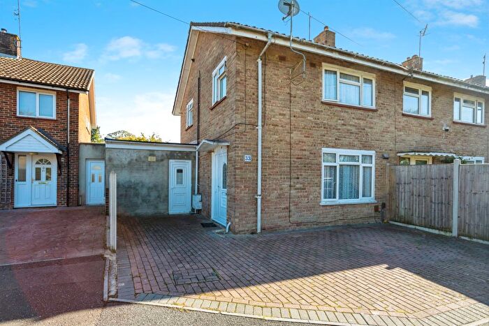 3 Bedroom End Of Terrace House For Sale In Maiden Lane, Crawley, RH11