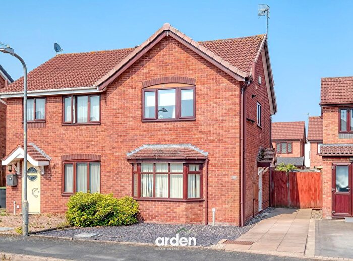 3 Bedroom Semi-Detached House For Sale In Avon Close, Bromsgrove, B60
