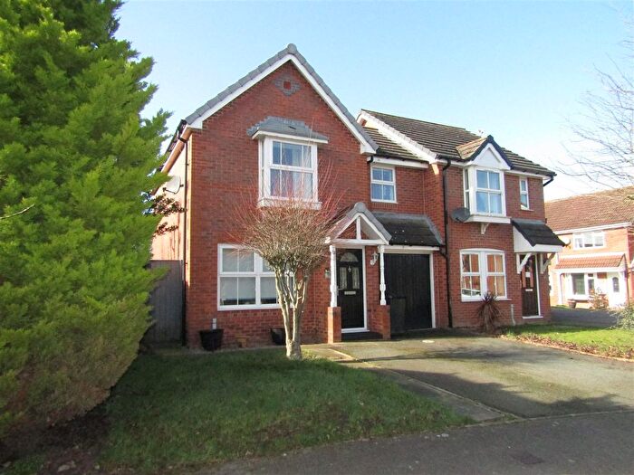 3 Bedroom Semi Detached House For Sale In Hunters Row, Boroughbridge, York, YO51