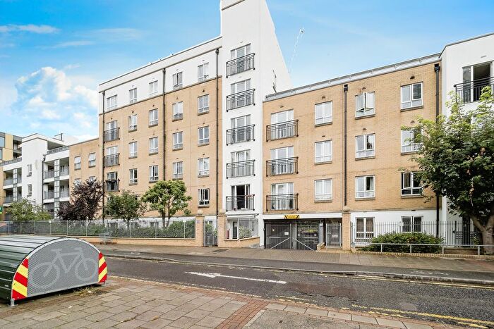 2 Bedroom Flat To Rent In Windmill Lane, London, E15