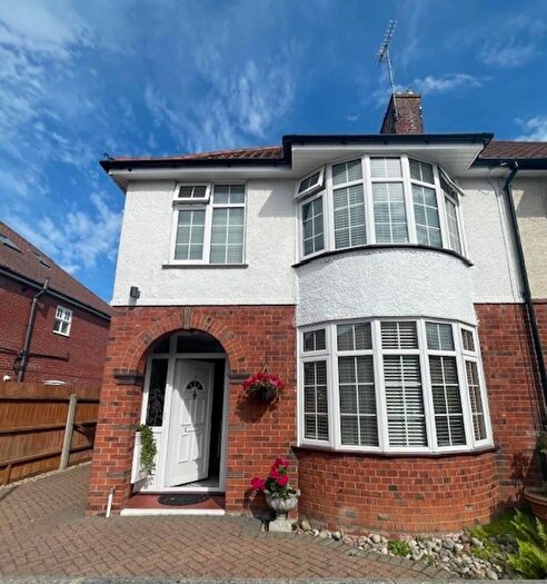 3 Bedroom Semi Detached House For Sale In Penfold Road, Felixstowe, IP11