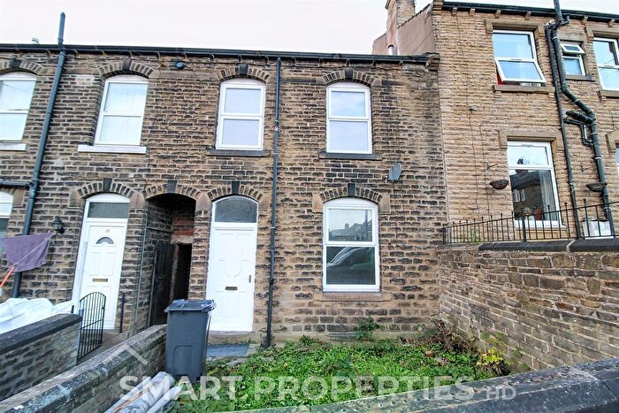 3 Bedroom Terraced House To Rent In North Street, Lockwood, Huddersfield, HD1
