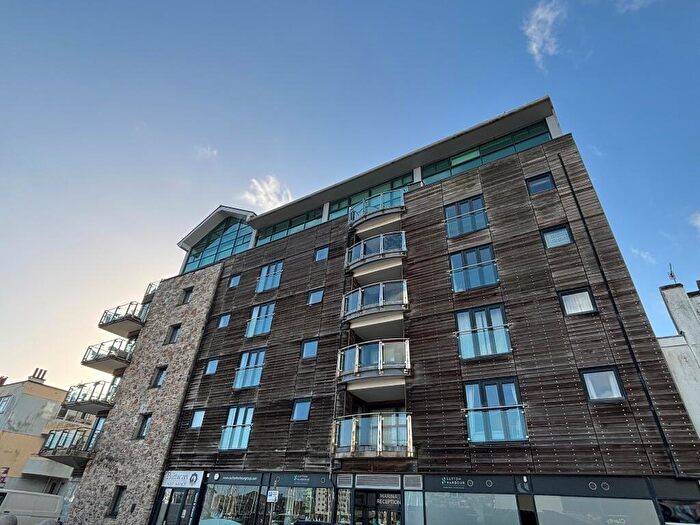 2 Bedroom Flat For Sale In Apt Century Quay, Vauxhall Street, Plymouth, Devon, PL4