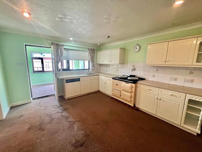 2 Bedroom Detached Bungalow For Sale In Hall Lane, Moulton Seas End, PE12