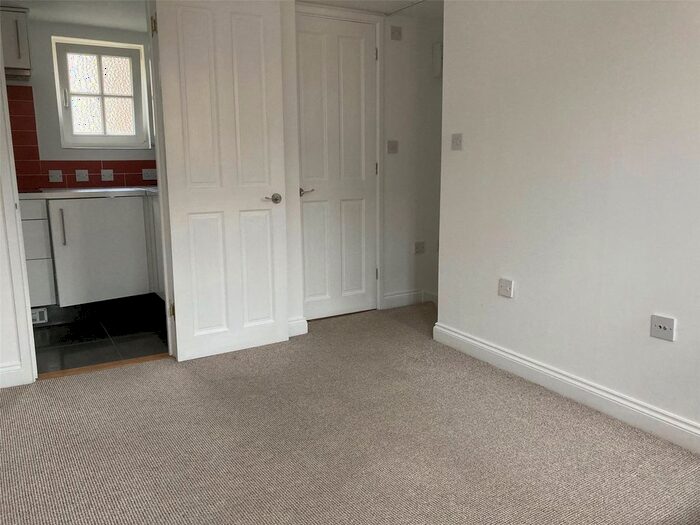 1 Bedroom Flat To Rent In Little Brewery Street, St Clements, OX4