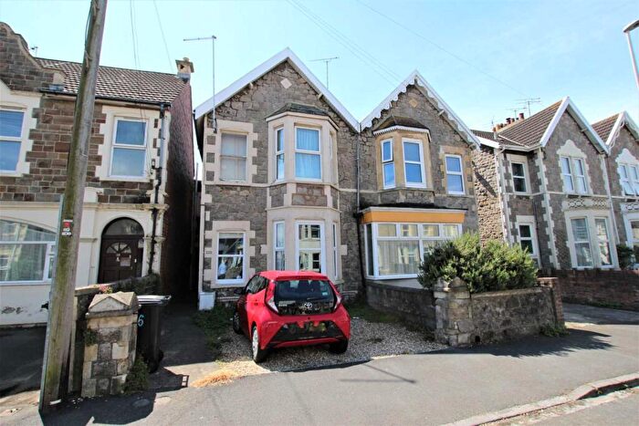 1 Bedroom Flat To Rent In Moorland Road, Weston Super Mare, BS23