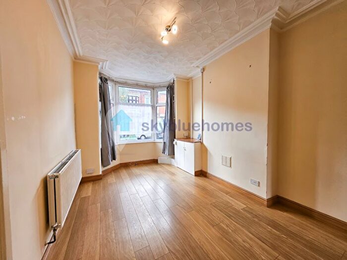 3 Bedroom Town House To Rent In Barclay Street, Leicester, LE3