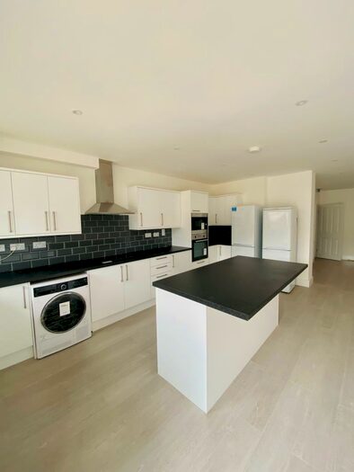 5 Bedroom Semi-Detached House To Rent In Oliver Road, Hmo Ready Sharers, OX4