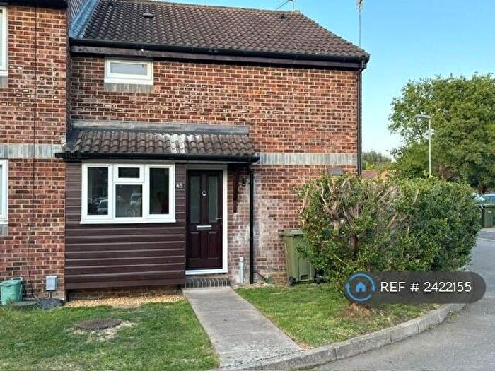1 Bedroom End Of Terrace House To Rent In Colburn Crescent, Guildford, GU4