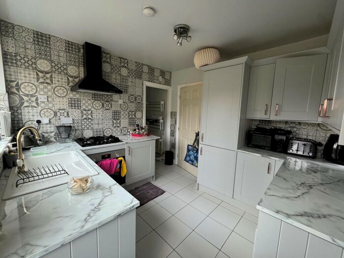 3 Bedroom House To Rent In Bradmore Grove, Birmingham, B29