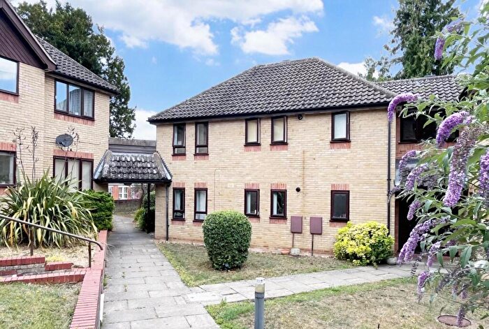 2 Bedroom Flat For Sale In Yew Tree Court, Bury St. Edmunds, IP33