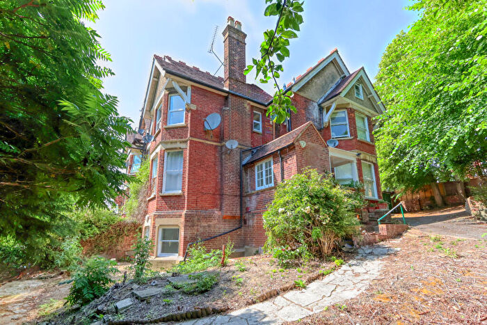 1 Bedroom Apartment For Sale In Rectory Avenue, High Wycombe, Buckinghamshire, HP13