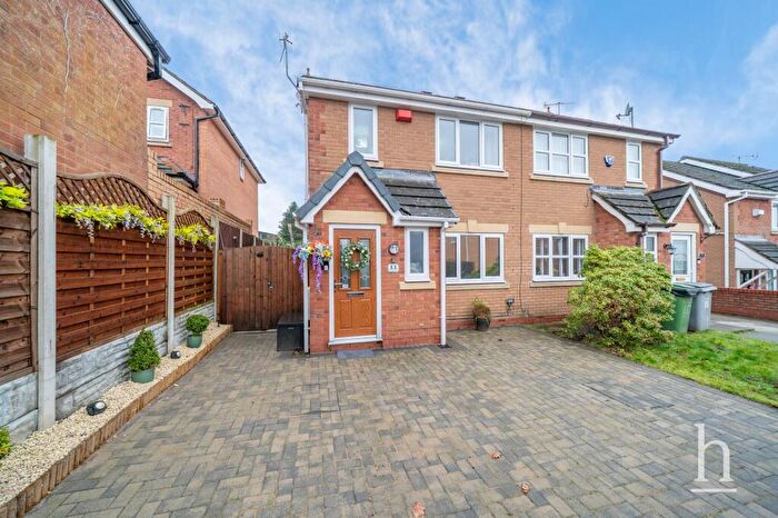 3 Bedroom Semi Detached House For Sale In Heatley Close, Prenton, CH43