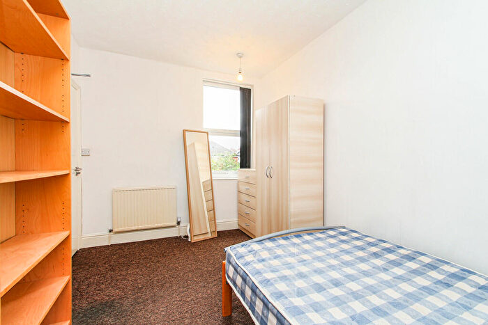 1 Bedroom Semi-Detached House To Rent In Peveril Road, Beeston, NG9