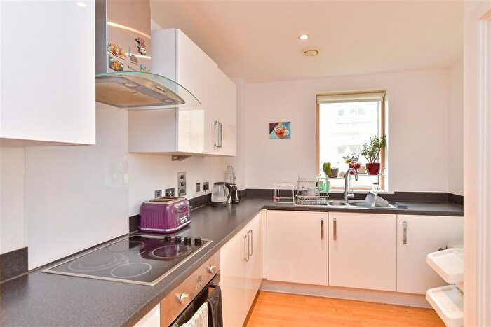 2 Bedroom Flat For Sale In Pankhurst Avenue, Brighton, East Sussex, BN2