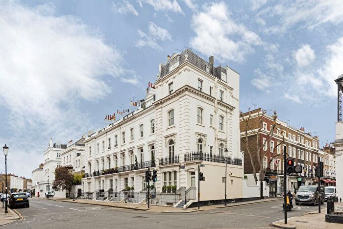 1 Bedroom Flat To Rent In Walton Street, Knightsbridge, London, SW3