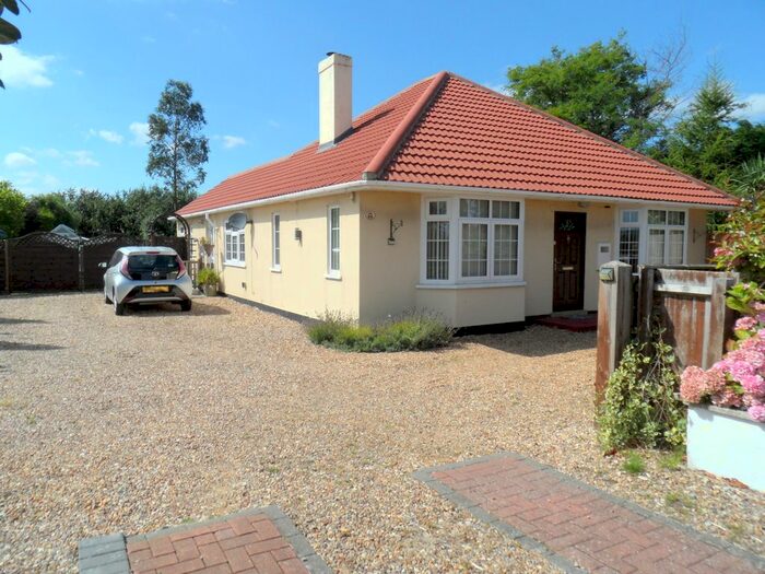 3 Bedroom Detached Bungalow For Sale In Wisbech Road, Long Sutton, Spalding, Lincolnshire, PE12