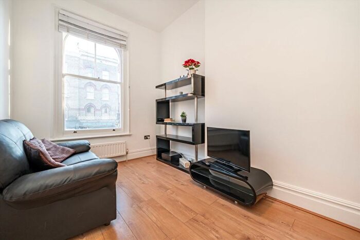 2 Bedroom Flat For Sale In Elgin Avenue, Maida Vale, W9