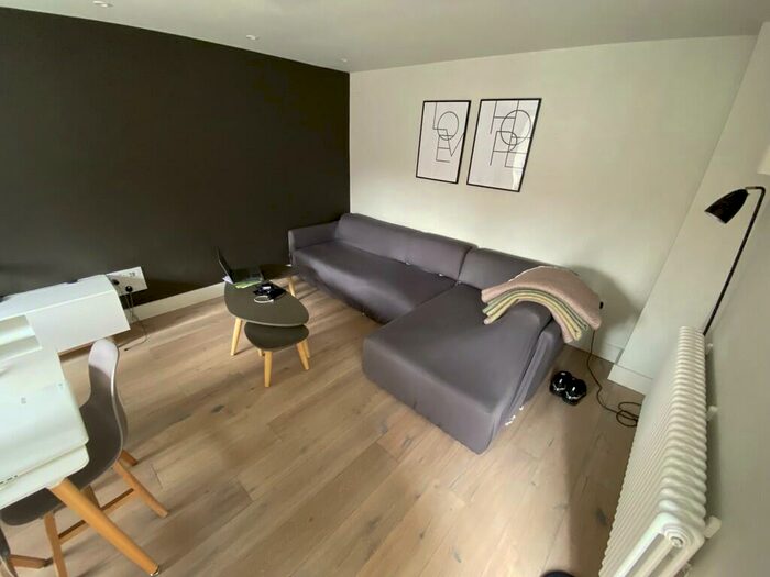 3 Bedroom Terraced House To Rent In Roof Gardens, Bentinck Street, M15