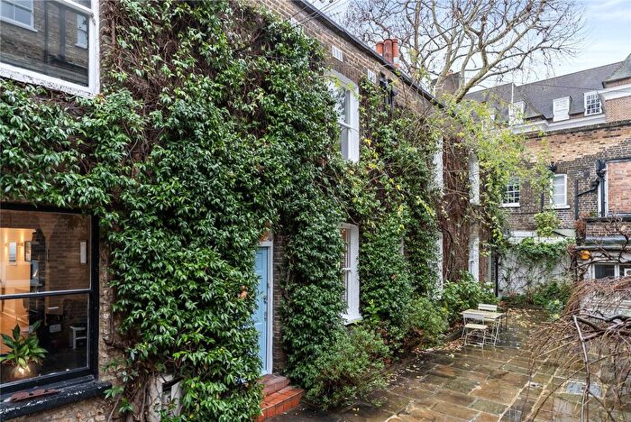 2 Bedroom Flat To Rent In Kensington Church Walk, Kensington, W8